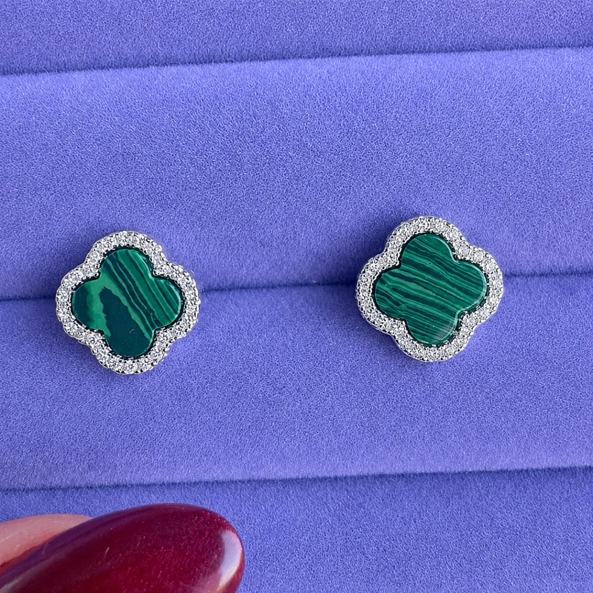 Brinco Trevo Pedra Amalequita Verde Cravejada Zircônia Prata 925 Legítima