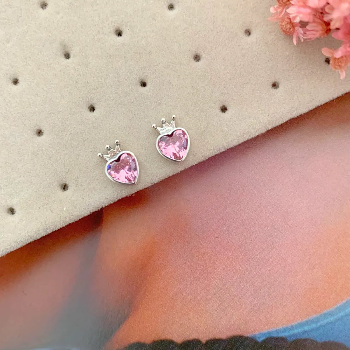 Brinco Coração Rosa Coroa Zircônia Prata 925 Legítima