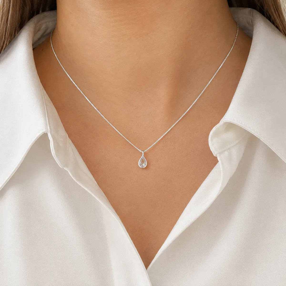 Colar Ponto de Luz Gota Zircônia Incolor Prata 925 Legítima