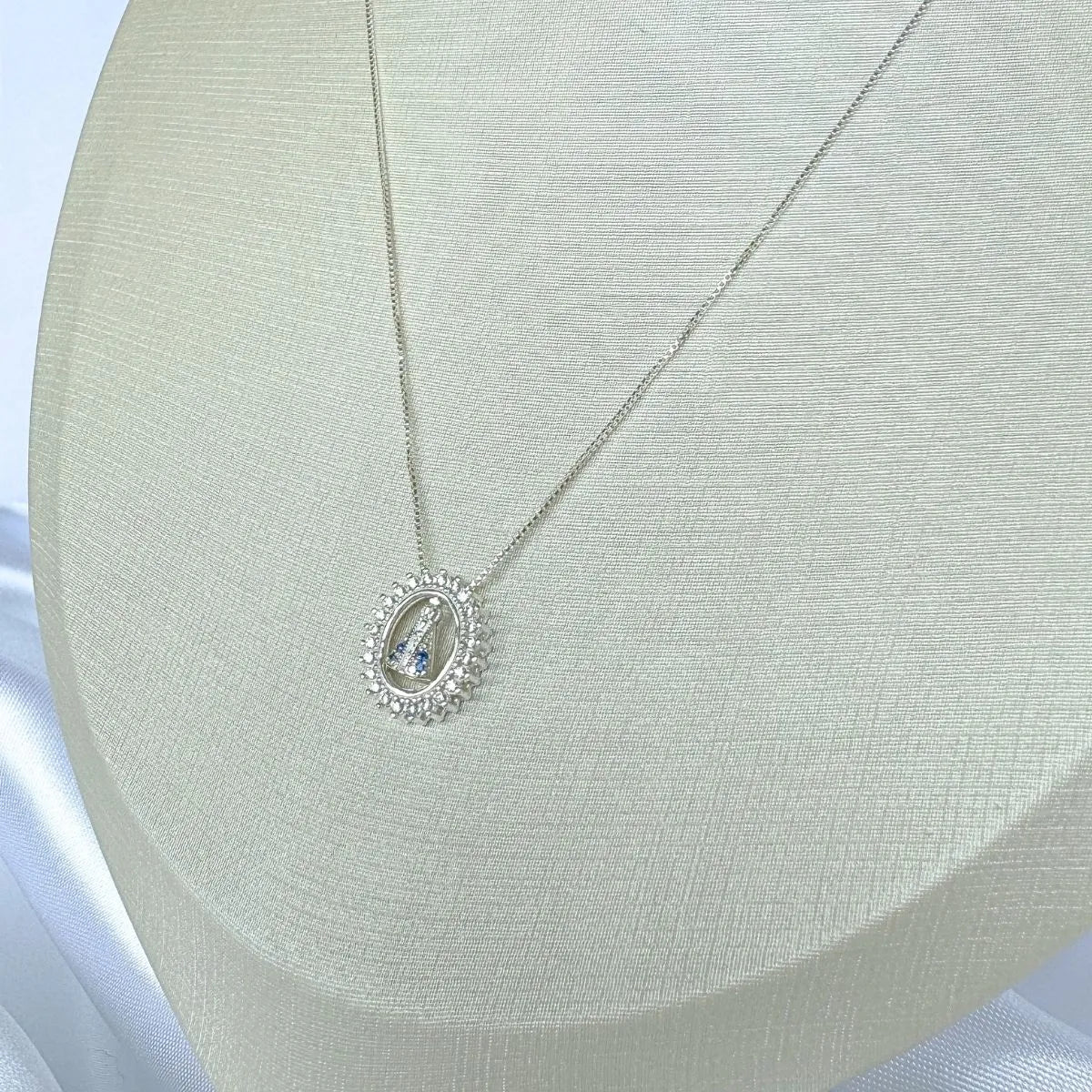 Colar N. S. Aparecida Oval Bordas Zircônia Prata 925 Legítima