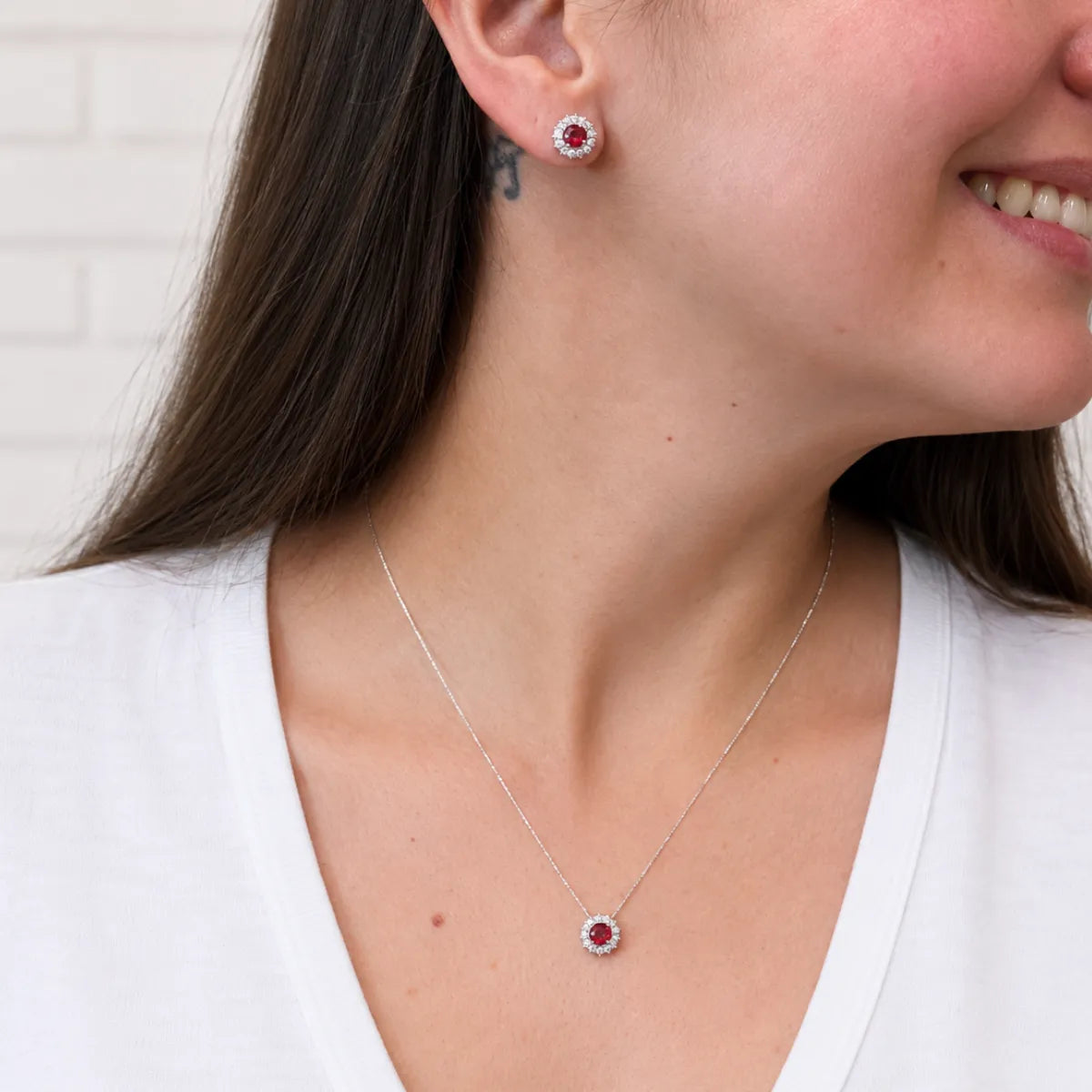 Conjunto Redondo Galeria Zircônia Rosa e Bordas Prata 925 Legítima