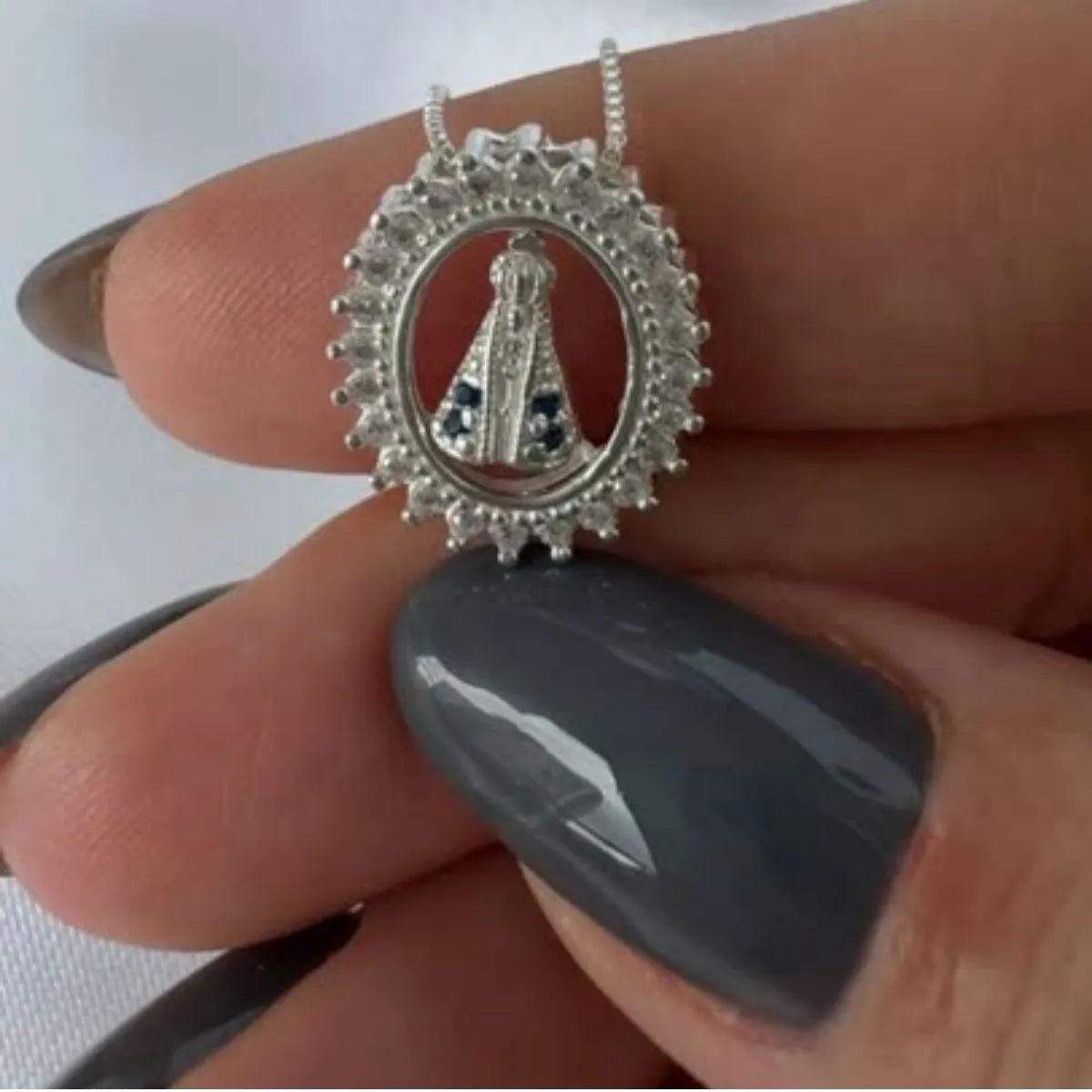 Colar N. S. Aparecida Oval Bordas Zircônia Prata 925 Legítima