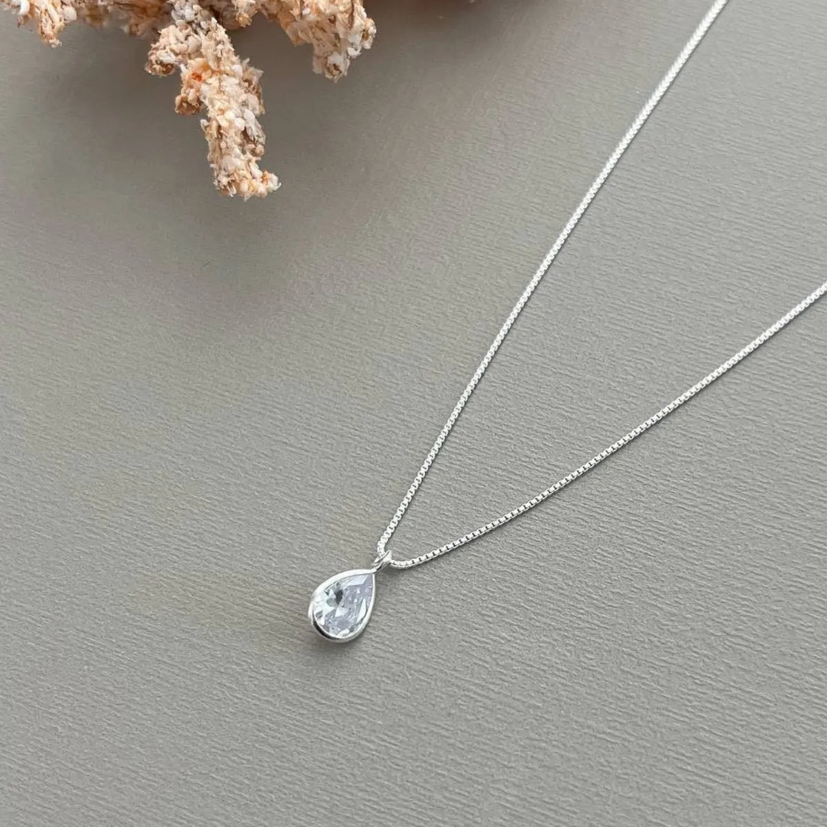 Colar Ponto de Luz Gota Zircônia Incolor Prata 925 Legítima